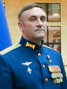 Дмитрий Литвинов - подполковник, летчик. Герой России.